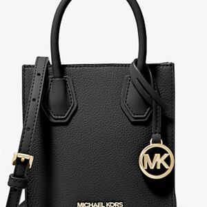 Michael Kors pebbled extra small Black Leather crossbody purse Handbag black new